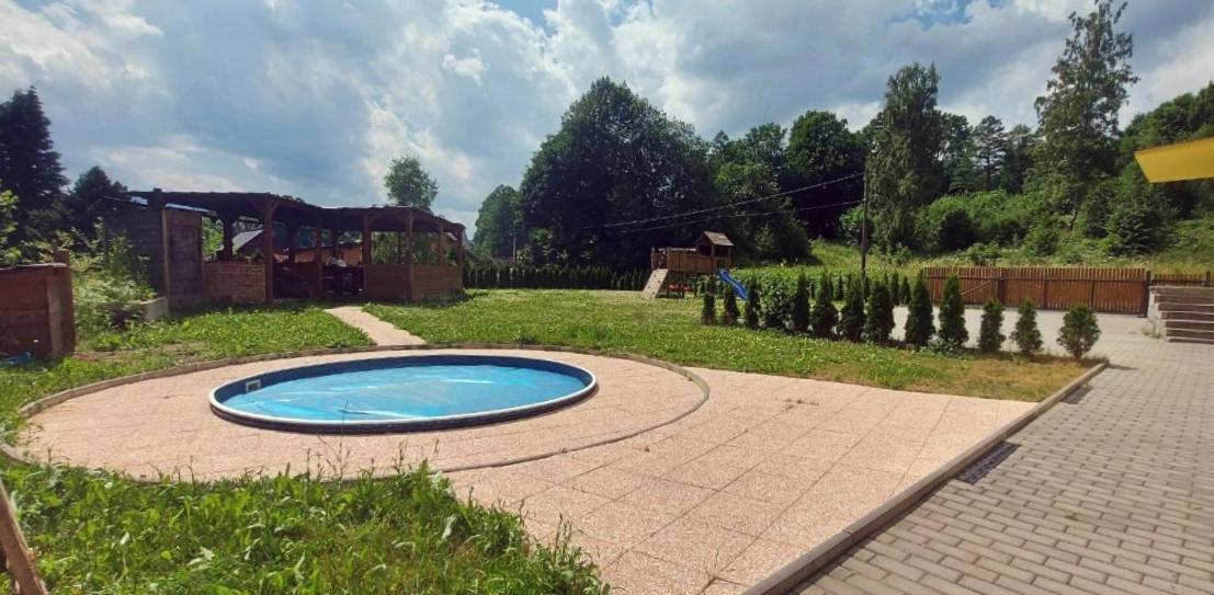 Chill N Grill Apartment เยเซนิค ภายนอก รูปภาพ